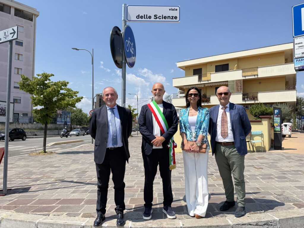Il Corridoio Verde diventa “Viale delle Scienze”: intitolata l’area che costeggia l’università d’Annunzio