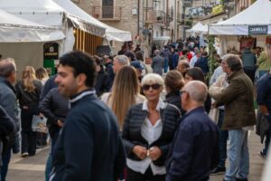 Tornareccio Regina di Miele, 20a edizione nel segno dell'eccellenza: i mieli abruzzesi conquistano il concorso "Tre Gocce d'Oro"