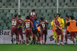 Pescara in crisi, il ds Foggia attacca i giocatori. Buscè: "Lo Spezia non ci ha schiacchiato". Il tecnico si gioca la panchina a Livorno