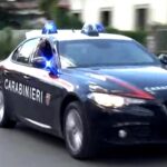 Aggredisce la mamma di 81 anni e le distrugge gli arredi di casa: 47enne finisce in carcere