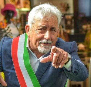 Anche a San Giovanni Teatino il sindaco di centrodestra azzera la giunta: "Per favorire un'alternanza di ruoli"