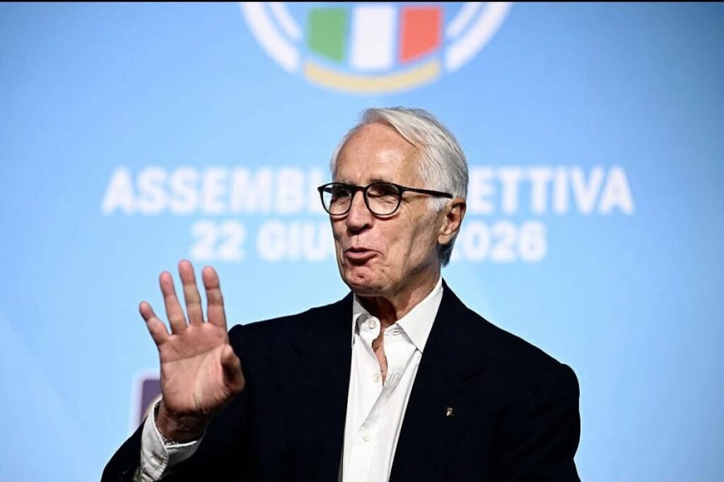 Lo sport italiano fa un'altra figuraccia: il Coni commissaria la Figc e la mette nelle mani del presidente destituito Malagò