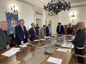 Consiglio provinciale di Chieti, approvato il bilancio consolidato 2025. Botta e risposta tra maggioranza e minoranza sulle strade